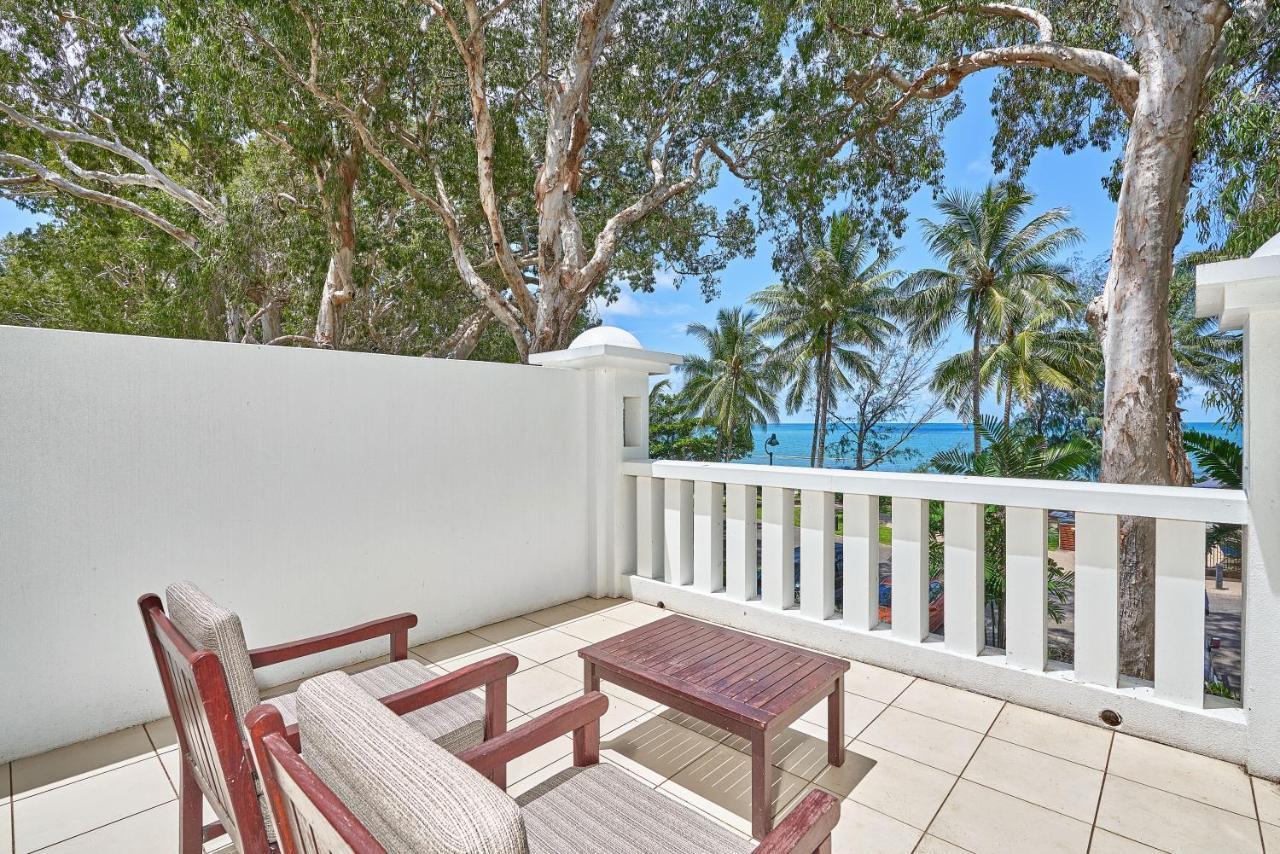 Beach Club Private Apartments Palm Cove Habitación foto