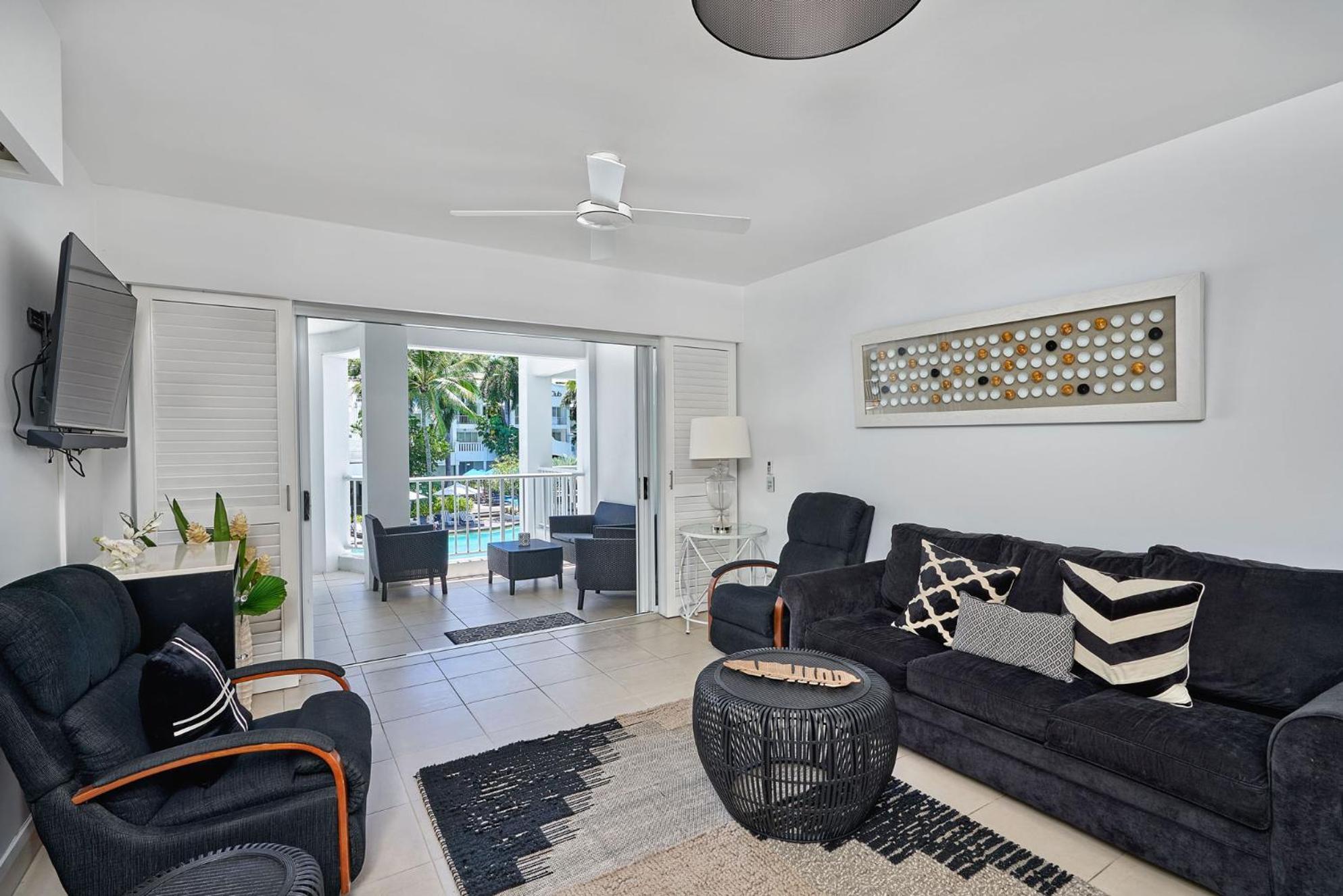 Beach Club Private Apartments Palm Cove Habitación foto